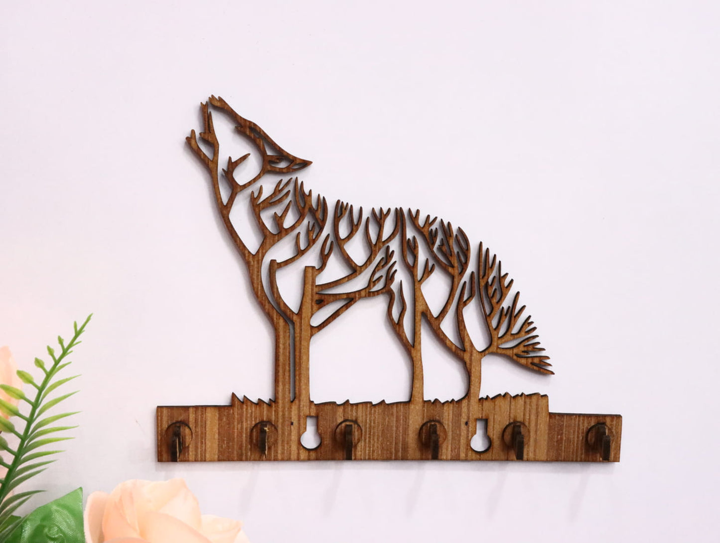 Laser Cut Howling Wolf Key Holder Vector