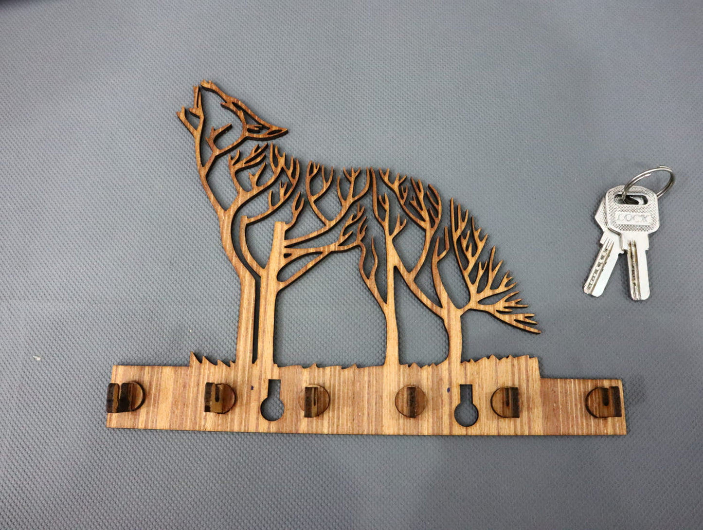 Laser Cut Howling Wolf Key Holder Vector